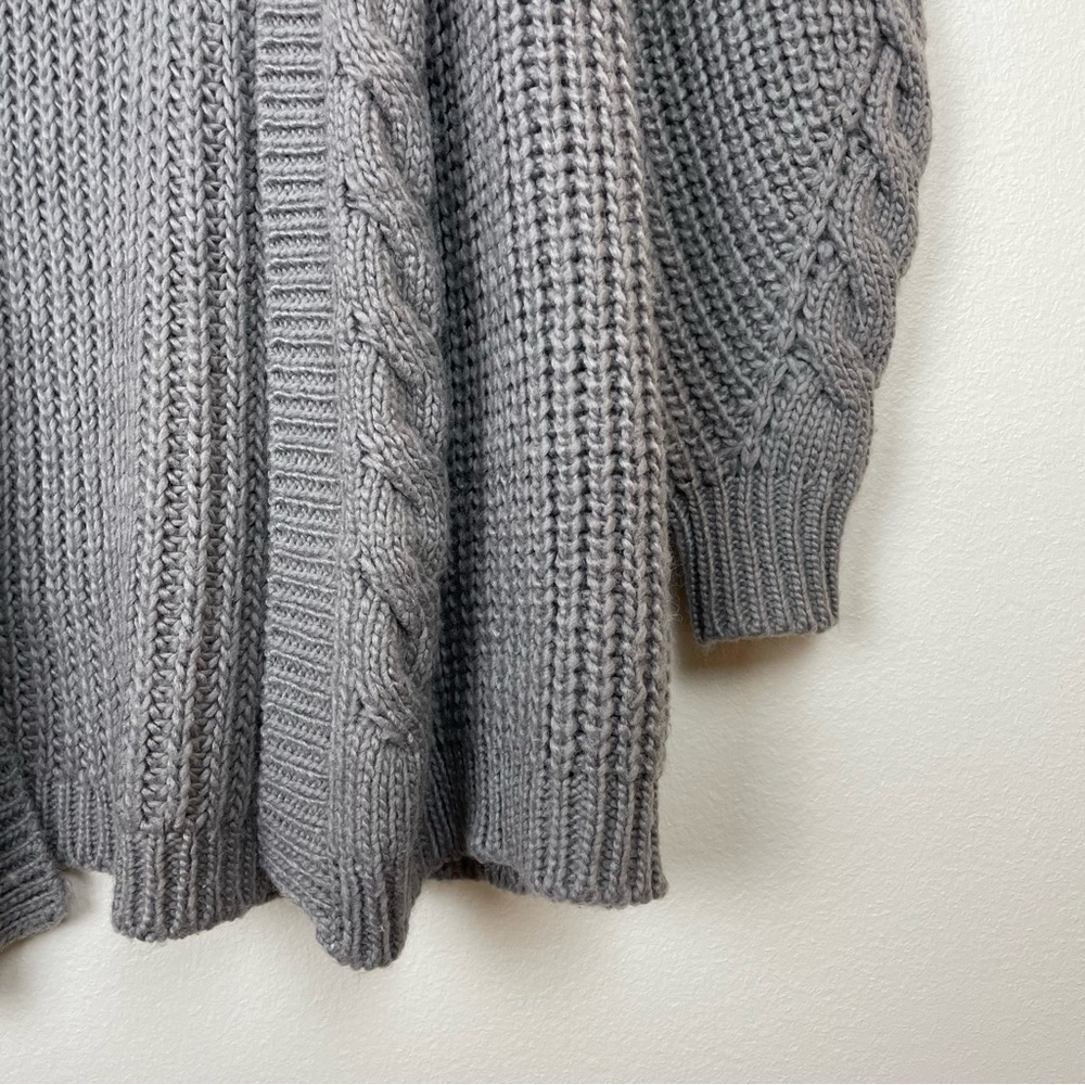 Universal Thread Grey Cable Cardigan - image 5